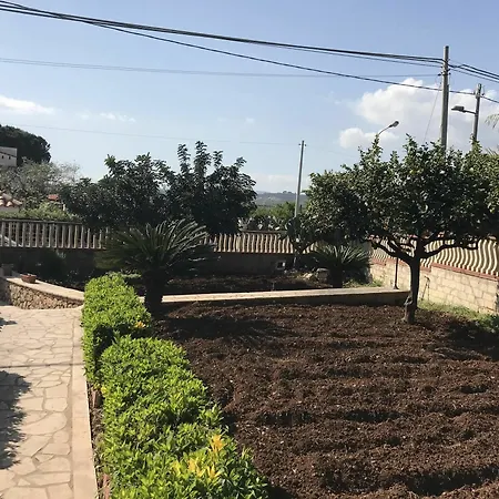 With 2 Bedrooms In Lido Di Noto, With Wonderful Sea View, Fu *